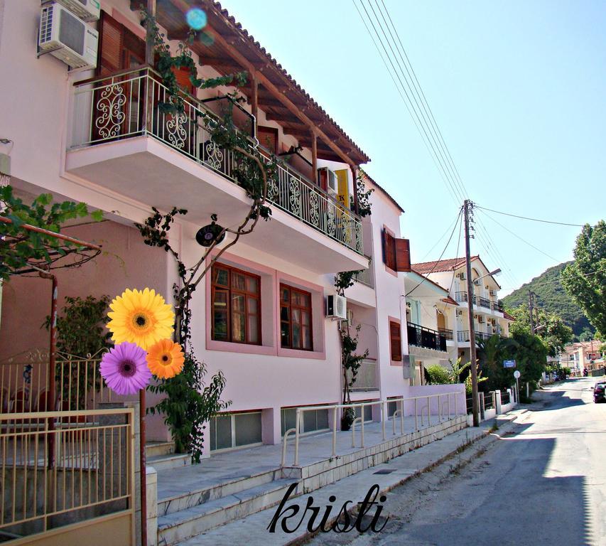 Kristi Apartment Poros  Екстериор снимка