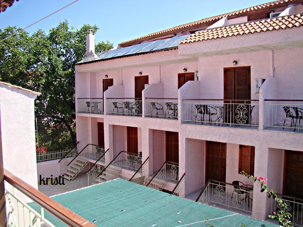 Kristi Apartment Poros  Екстериор снимка