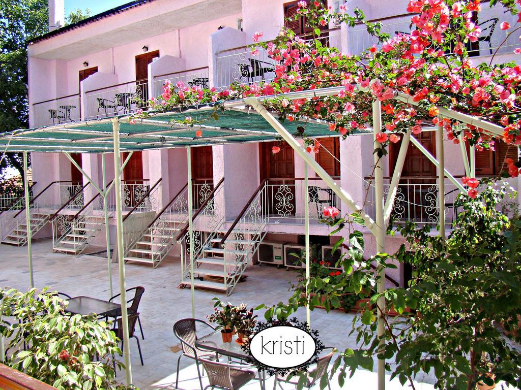 Kristi Apartment Poros  Екстериор снимка