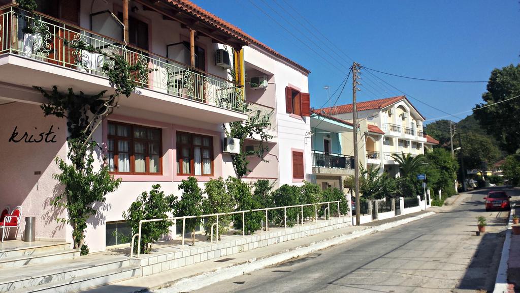 Kristi Apartment Poros  Екстериор снимка