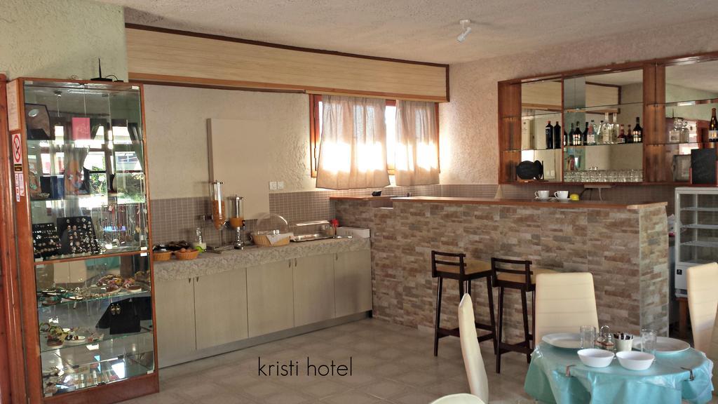 Kristi Apartment Poros  Екстериор снимка