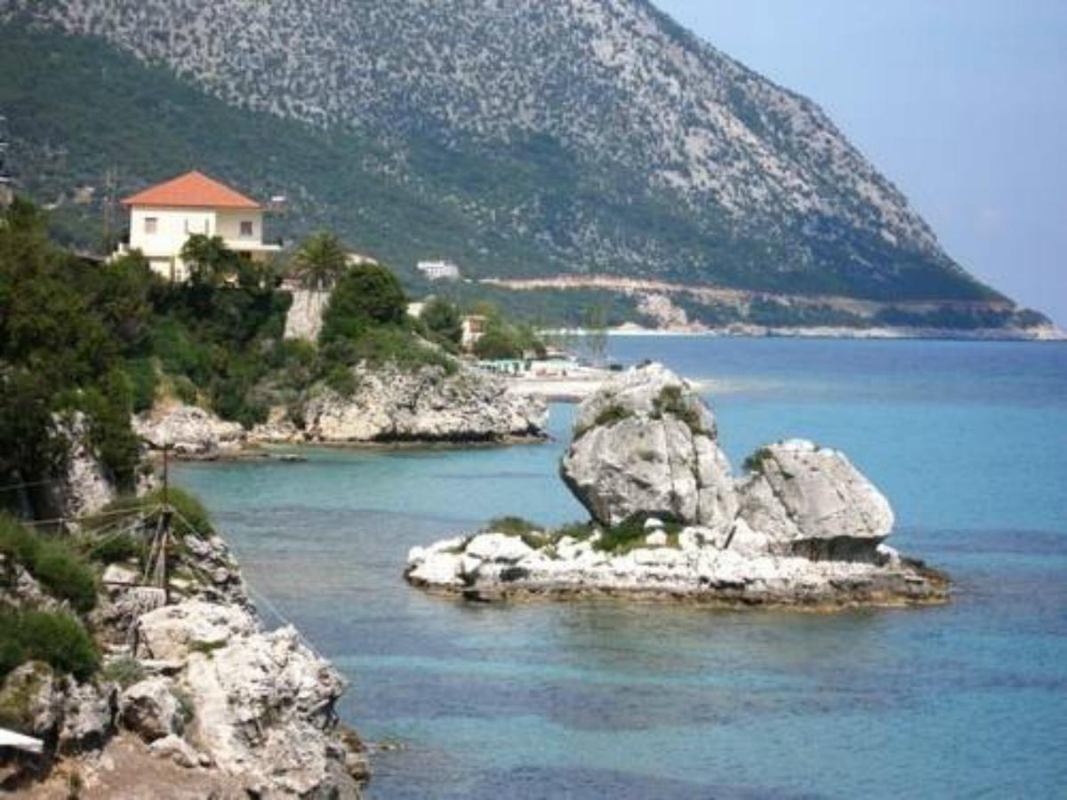 Kristi Apartment Poros  Екстериор снимка